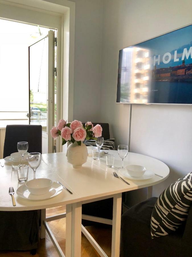 Central Stockholm With Free Airport Pickup Екстер'єр фото